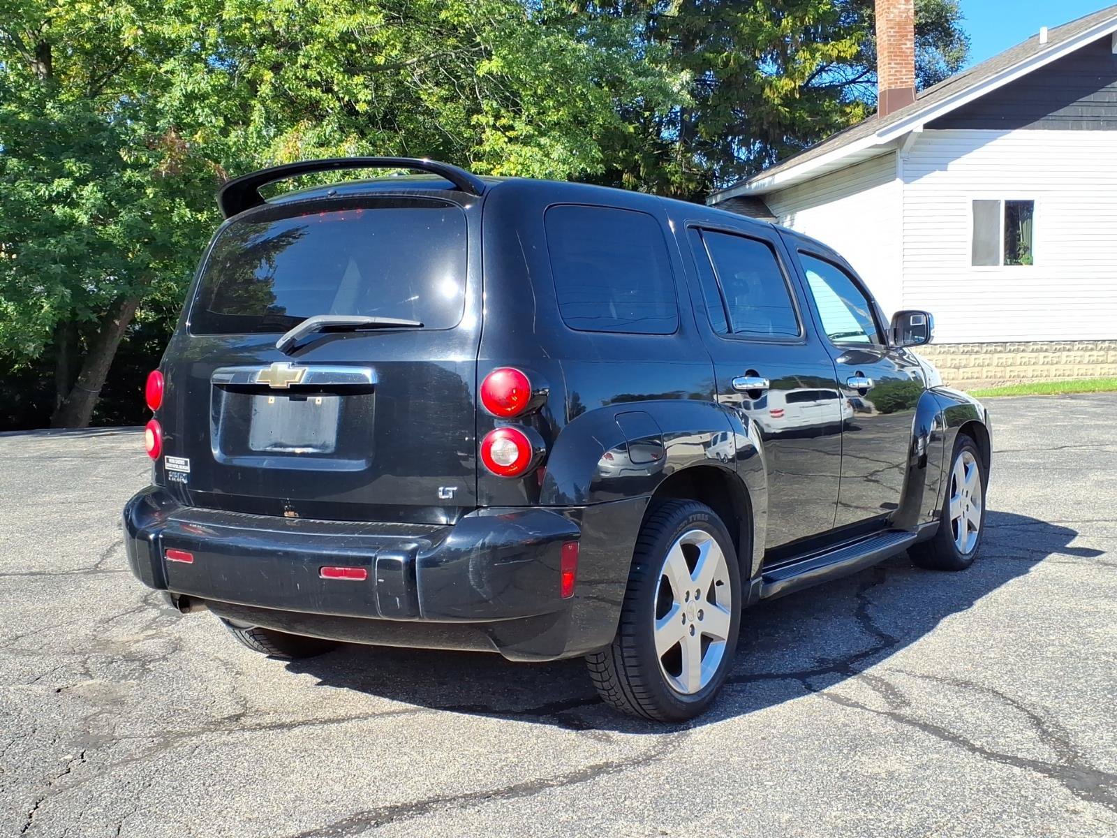 Used 2006 Chevrolet HHR LT w/ Preferred Equipment Group FWD image 3