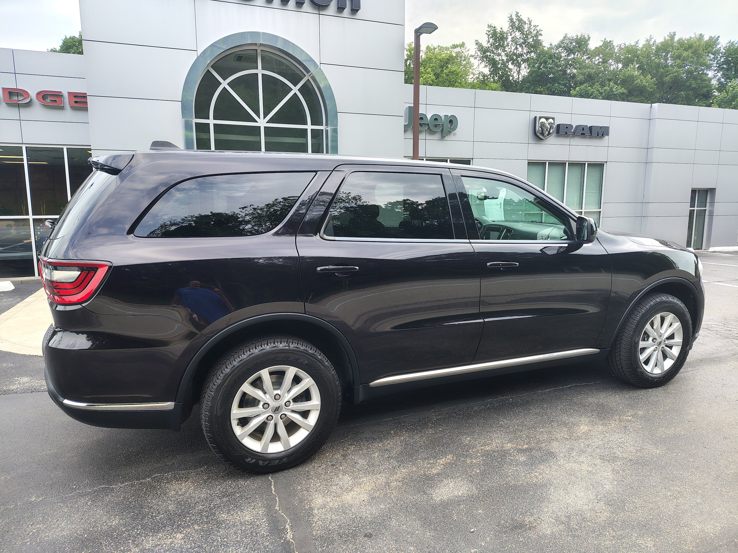Certified 2020 Dodge Durango SXT AWD/4WD image 13