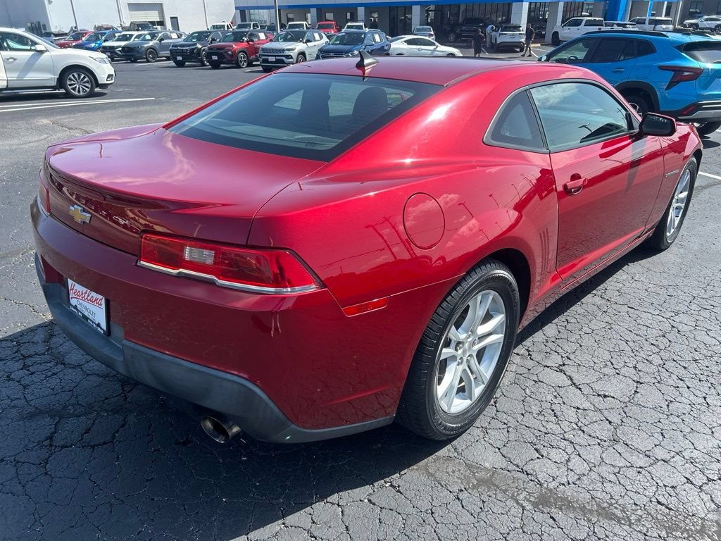 Used 2015 Chevrolet Camaro LT RWD image 5