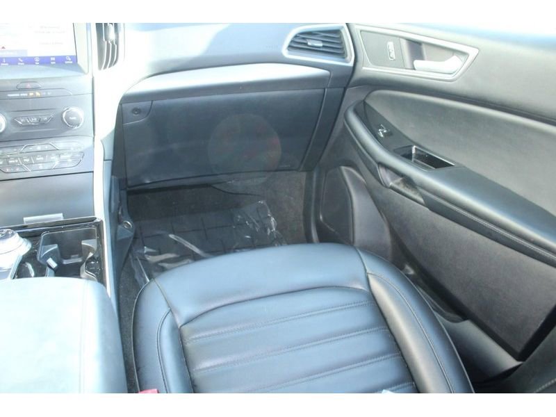 Used 2020 Ford Edge SEL w/ Convenience Package image 19