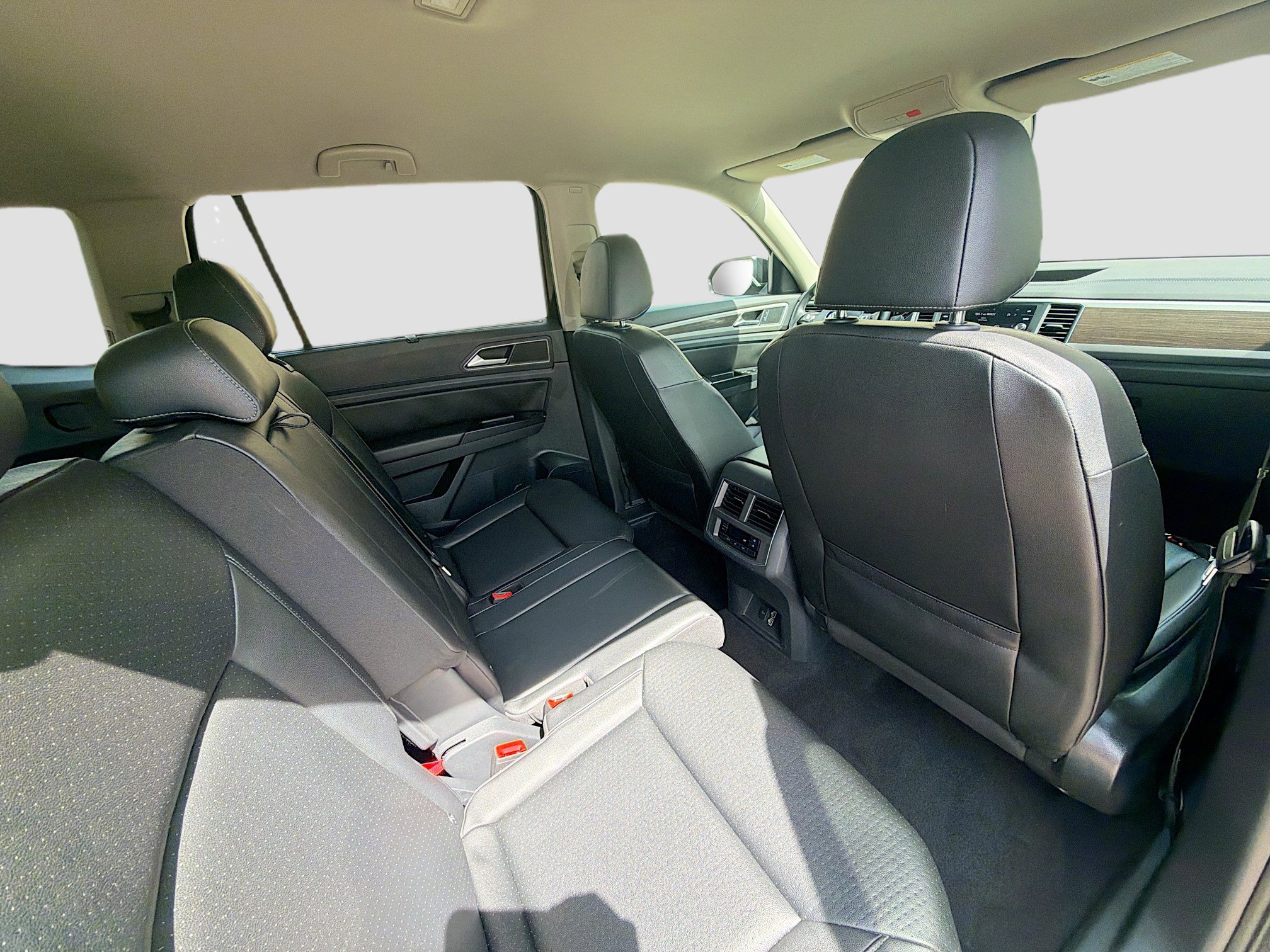 Used 2019 Volkswagen Atlas SE image 27