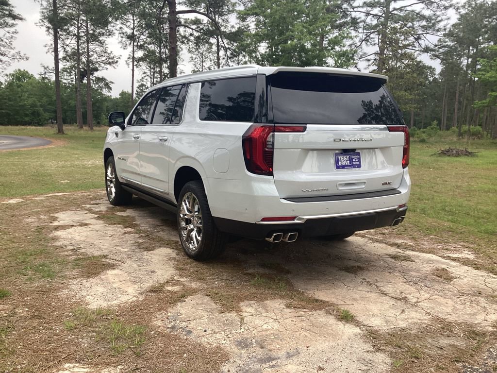 New 2026 GMC Yukon XL Denali w/ Denali Reserve Package RWD image 2