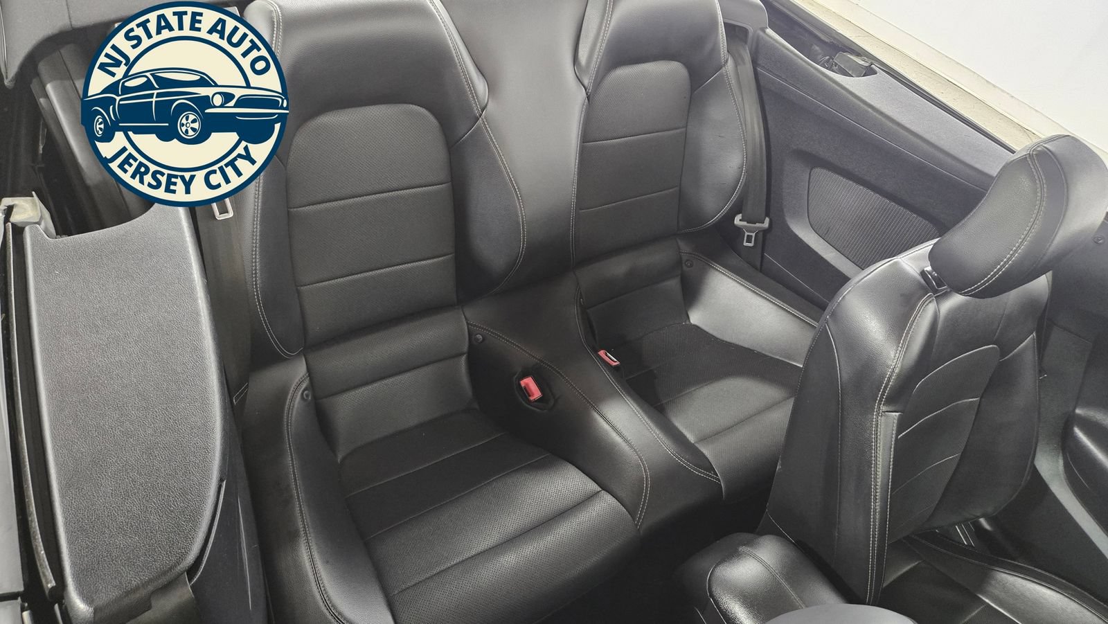 Used 2020 Ford Mustang GT Premium RWD image 5