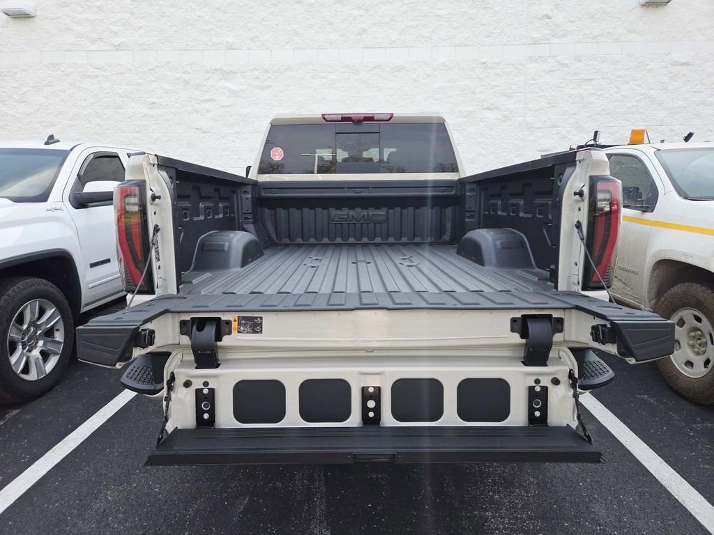 New 2026 GMC Sierra 2500 AT4 w/ AT4 Premium Plus Package image 18