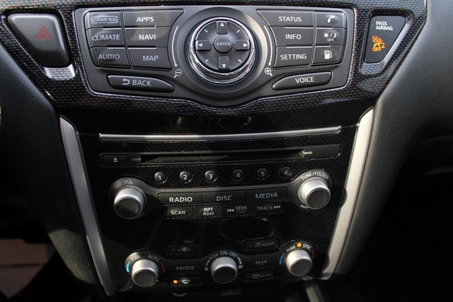 Used 2020 Nissan Pathfinder SL image 28