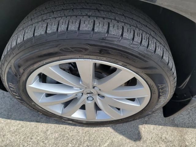 Used 2018 Volvo XC90 T6 Momentum w/ Convenience Package AWD/4WD image 36