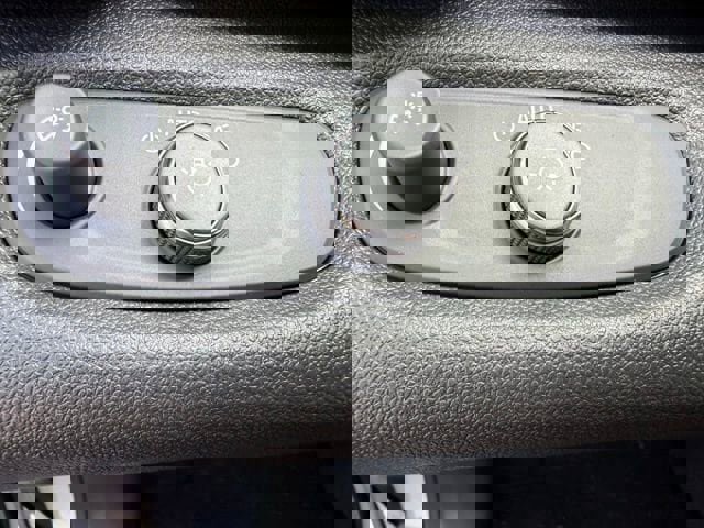 New 2026 Chevrolet Trax RS w/ Sunroof Package image 21