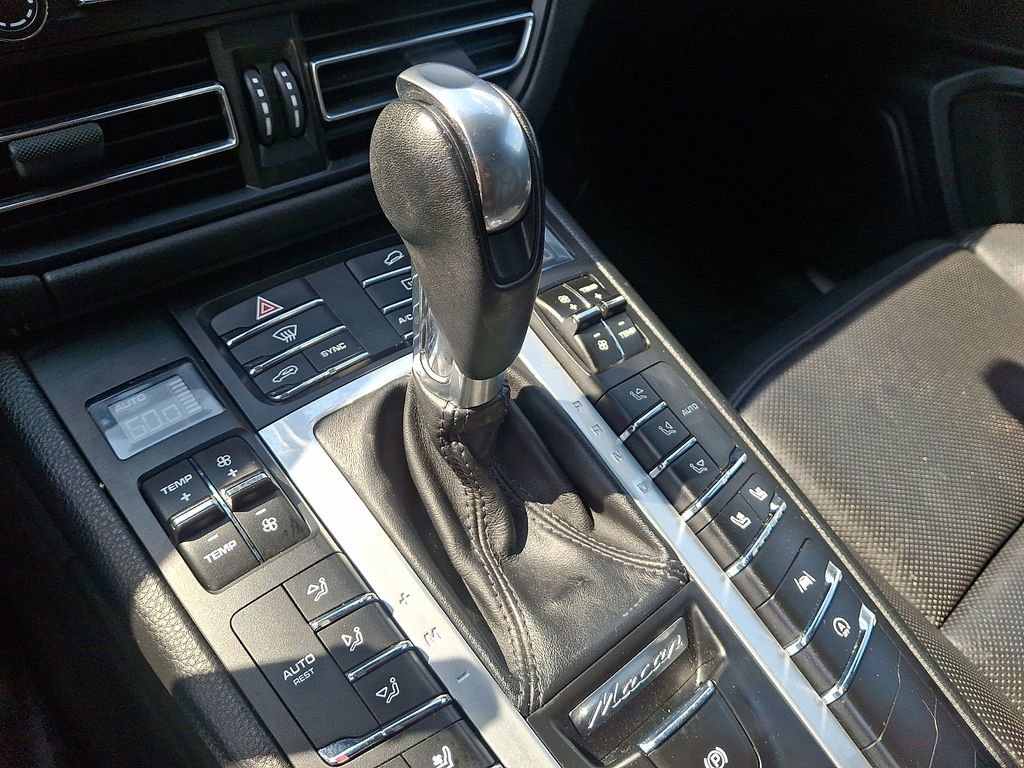 Used 2020 Porsche Macan S AWD/4WD image 17