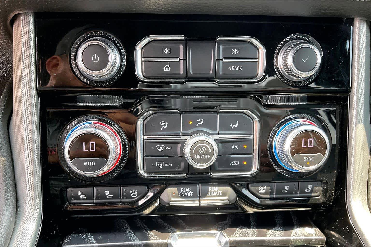 Used 2021 GMC Yukon Denali AWD/4WD image 33