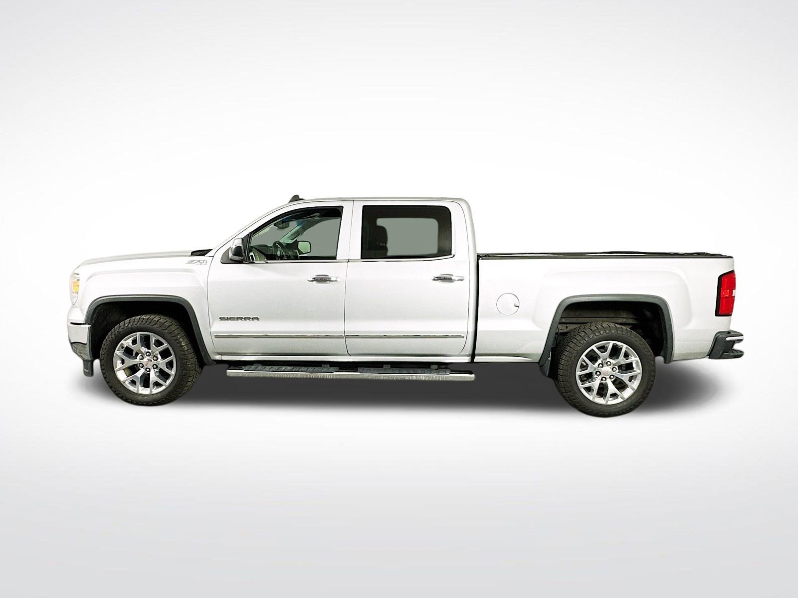 Used 2015 GMC Sierra 1500 SLT w/ SLT Crew Cab Value Package AWD/4WD image 5
