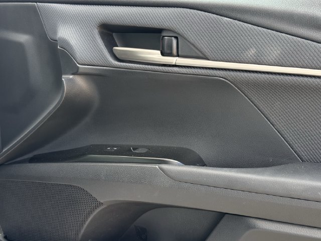 Used 2025 Toyota Camry SE FWD image 29