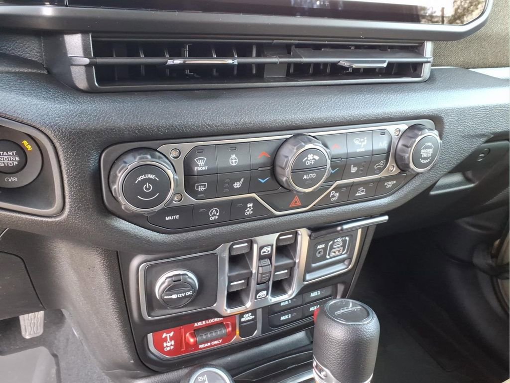 New 2026 Jeep Gladiator Willys image 17