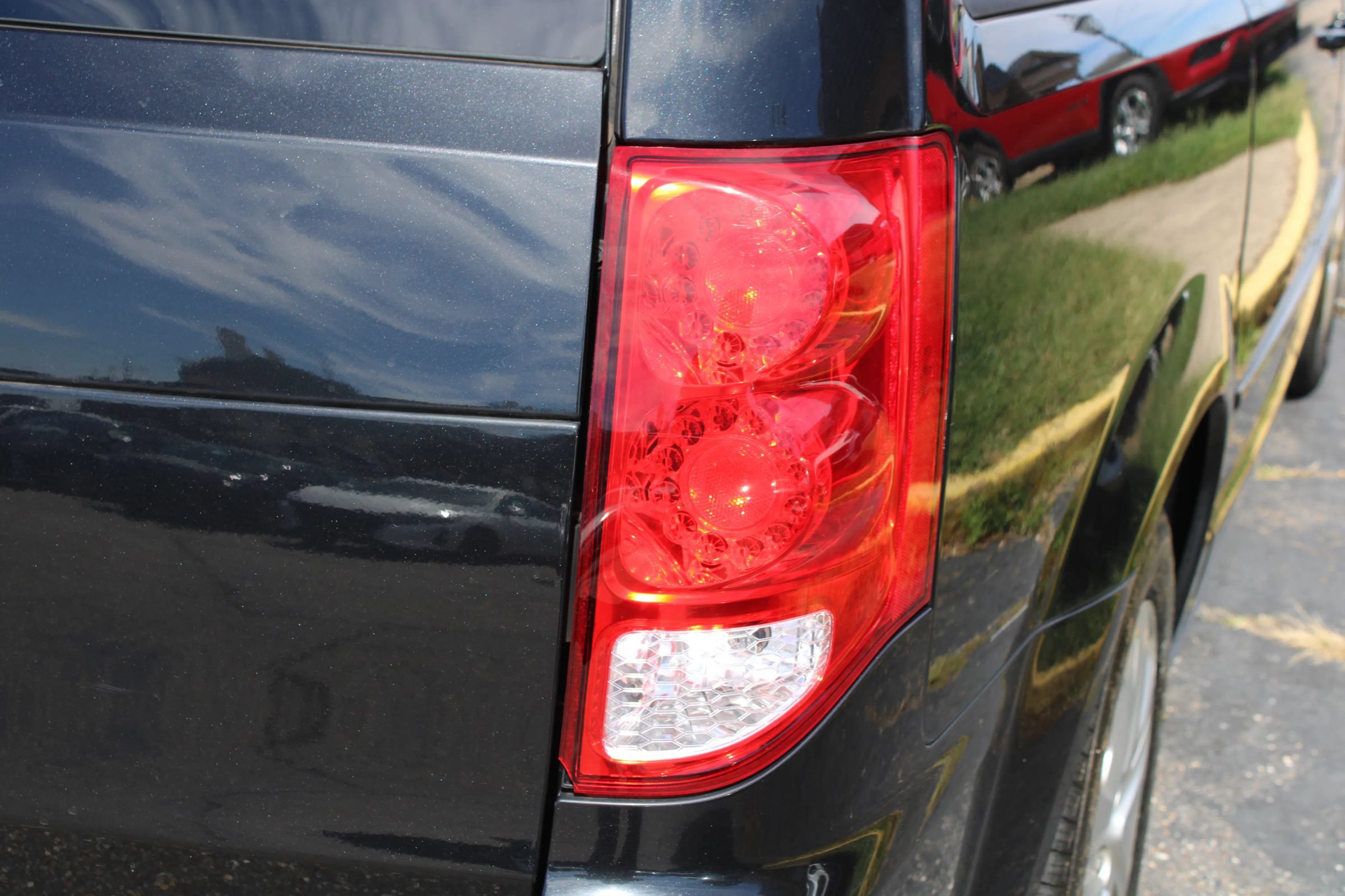 Used 2017 Dodge Grand Caravan SE w/ Power Window Group FWD image 27