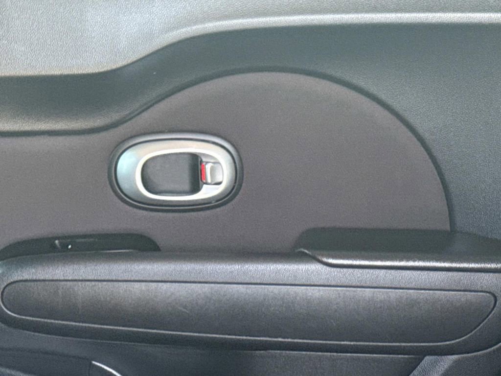 Used 2016 Kia Soul FWD image 14