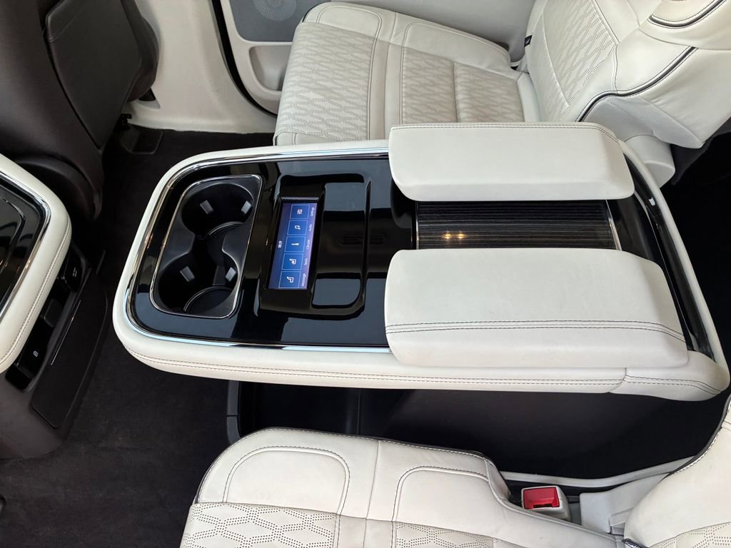 Used 2024 Lincoln Navigator L Black Label image 22