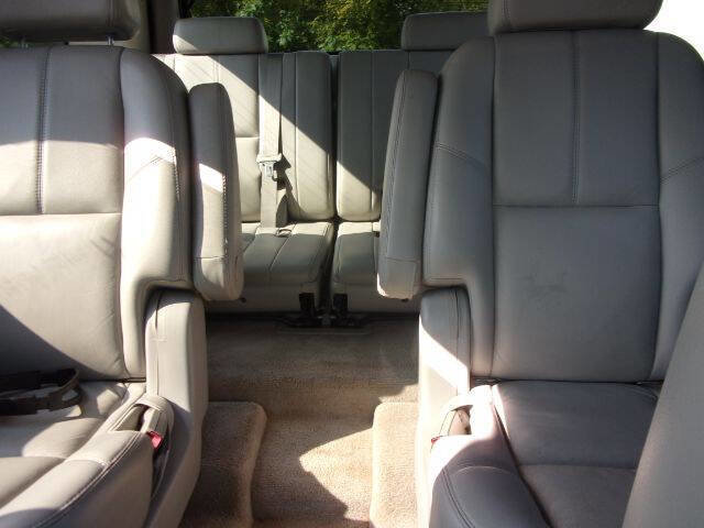 Used 2007 GMC Yukon SLT w/ SLT Preferred Equipment Group image 13