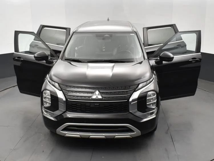 Used 2024 Mitsubishi Outlander Ralliart AWD/4WD image 10