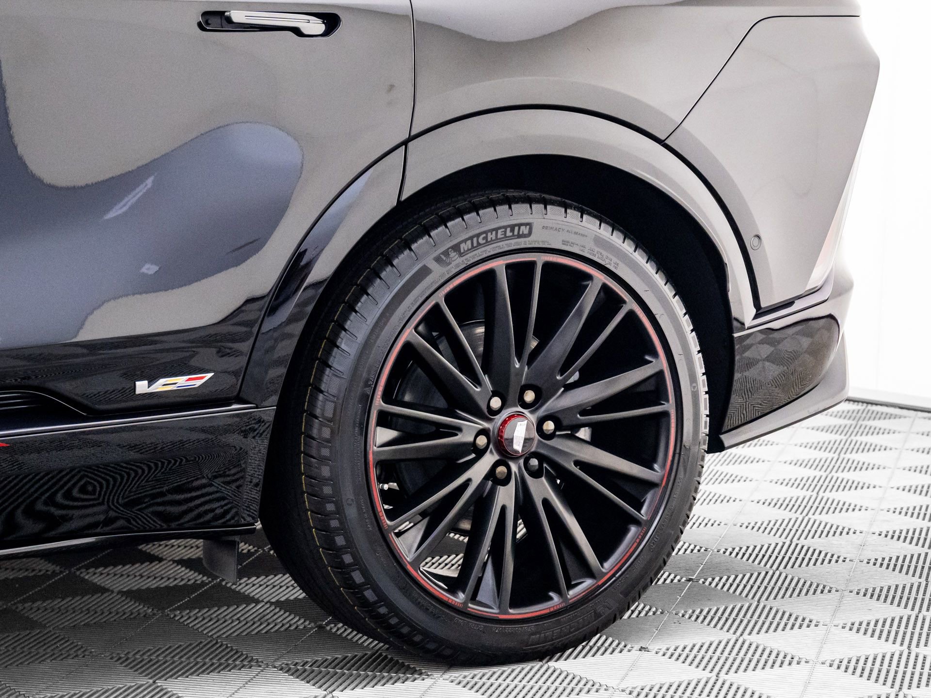 New 2026 Cadillac Lyriq V w/ LPO, Red Accent Package image 34