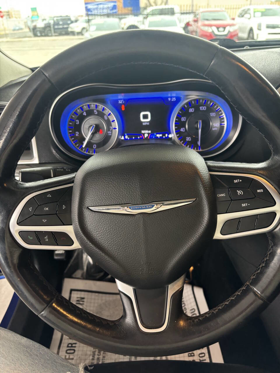 Used 2019 Chrysler 300 Touring image 8