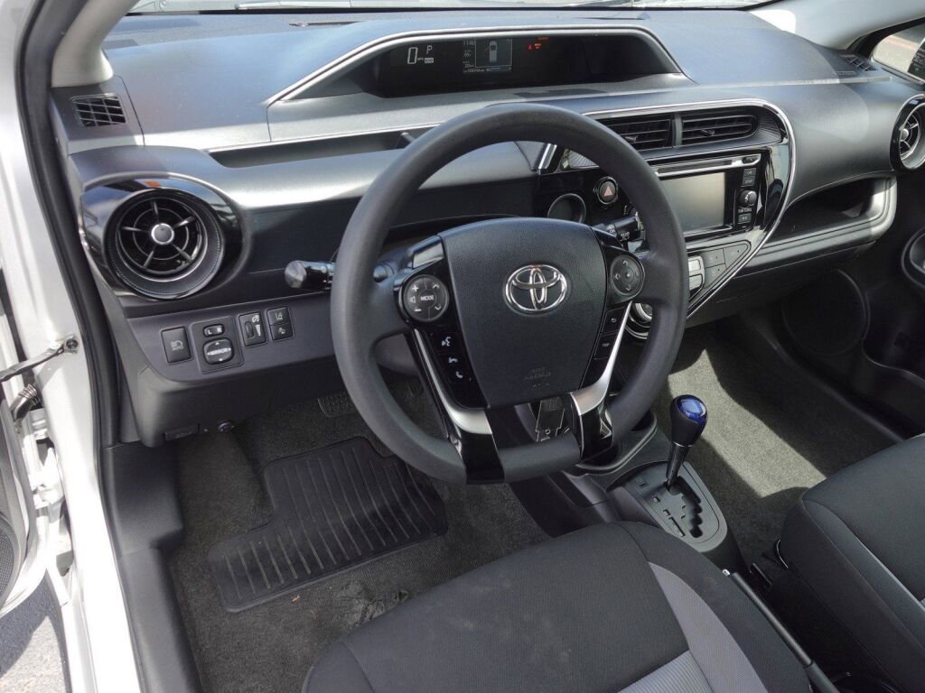 Certified 2019 Toyota Prius C FWD image 10