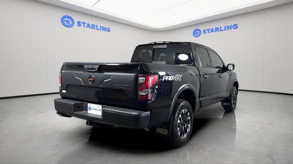 Used 2021 Nissan Titan PRO-4X w/ Pro-4x Convenience Package AWD/4WD image 8