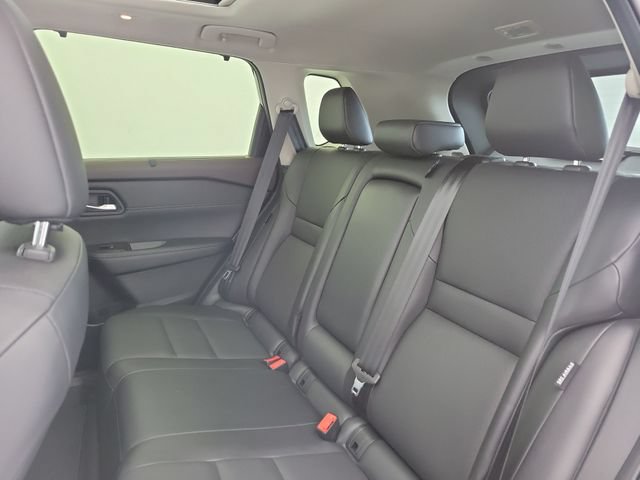Used 2023 Nissan Rogue SV w/ SV Premium B Package FWD image 13