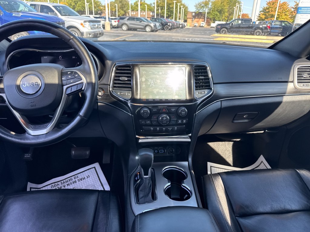 Used 2022 Jeep Grand Cherokee Limited AWD/4WD image 19