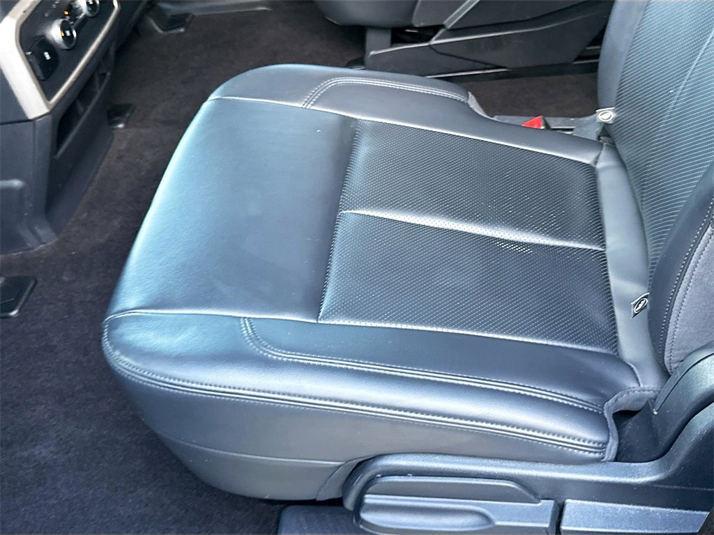 Used 2023 Ford Expedition XLT image 29