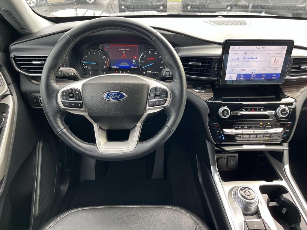 Used 2022 Ford Explorer Limited AWD/4WD image 10
