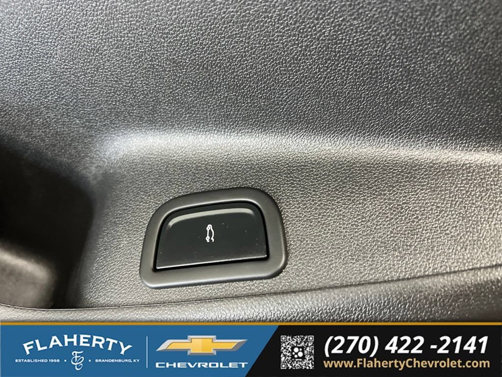 Used 2026 Chevrolet Traverse LT w/ Driver Confidence Package FWD image 22