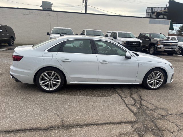 Used 2022 Audi A4 2.0T Premium Plus w/ Premium Plus Package image 5