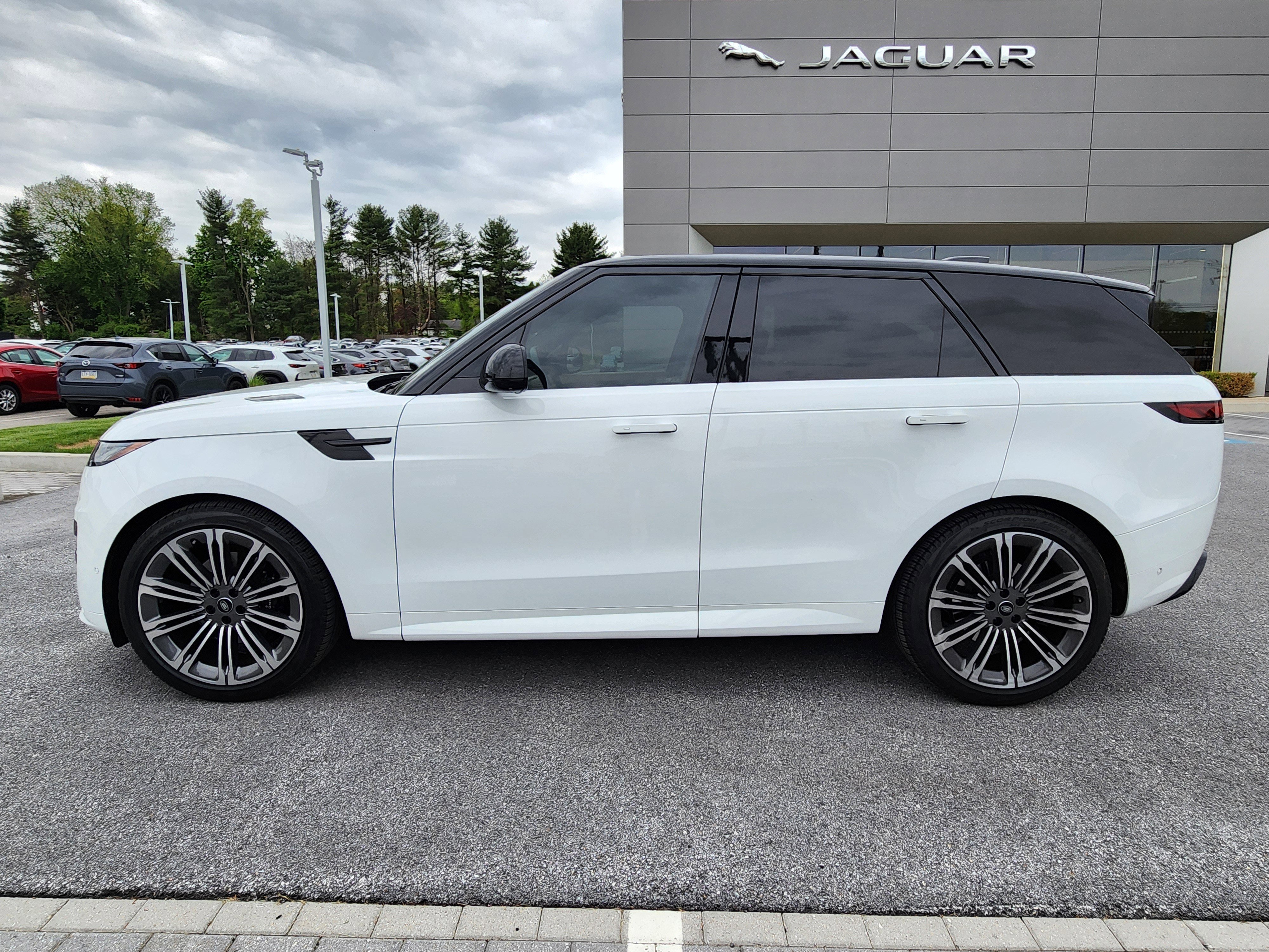 Certified 2024 Land Rover Range Rover Sport Dynamic SE AWD/4WD image 5