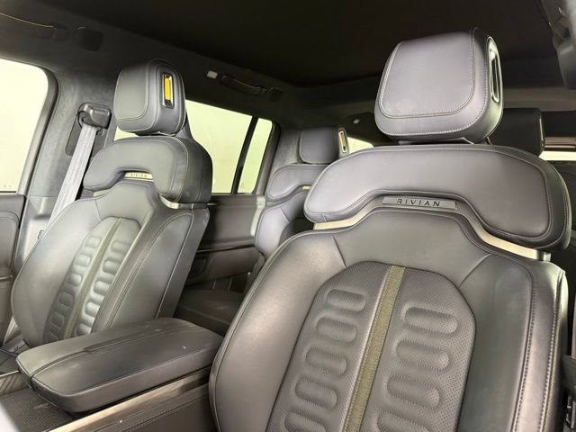 Used 2023 Rivian R1S Adventure AWD/4WD image 13