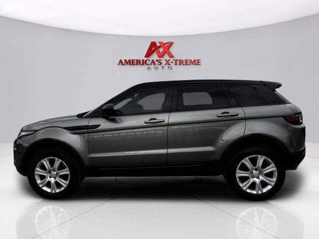 Used 2017 Land Rover Range Rover Evoque SE image 2