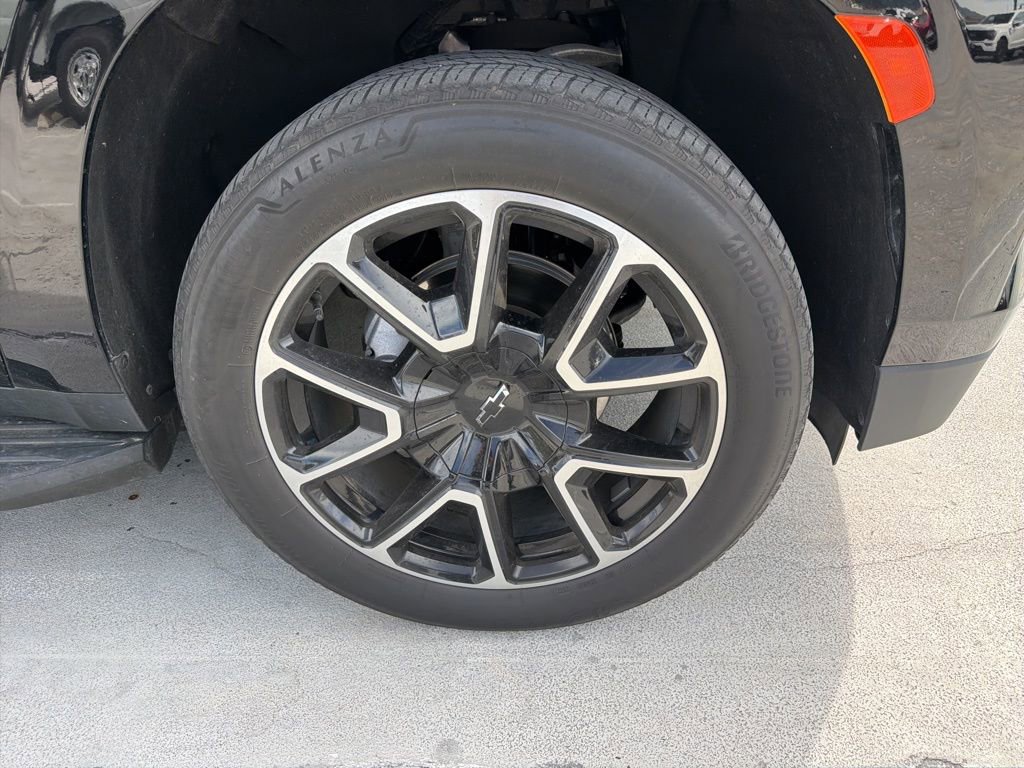 Used 2023 Chevrolet Tahoe RST AWD/4WD image 4