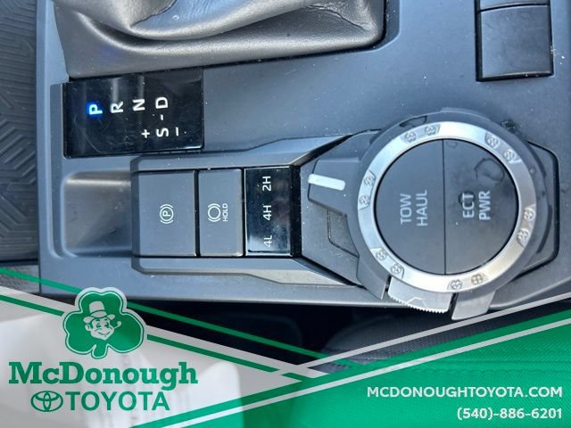 Certified 2025 Toyota Tacoma SR5 AWD/4WD image 16