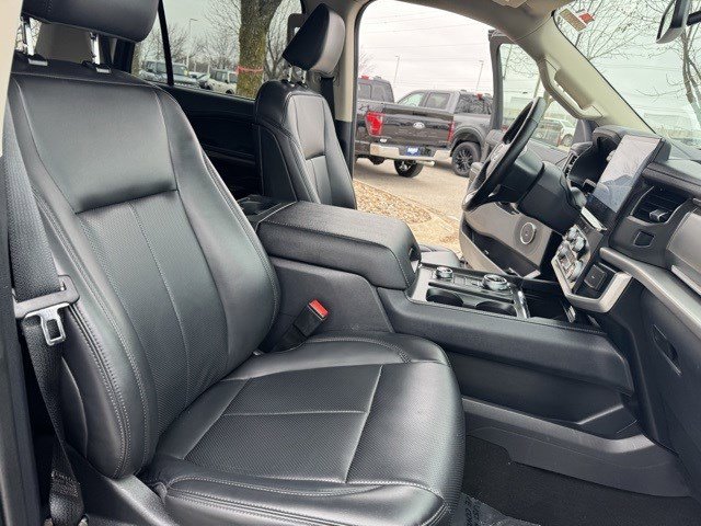 Certified 2024 Ford Expedition XLT image 39