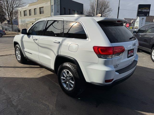 Used 2018 Jeep Grand Cherokee Laredo image 4