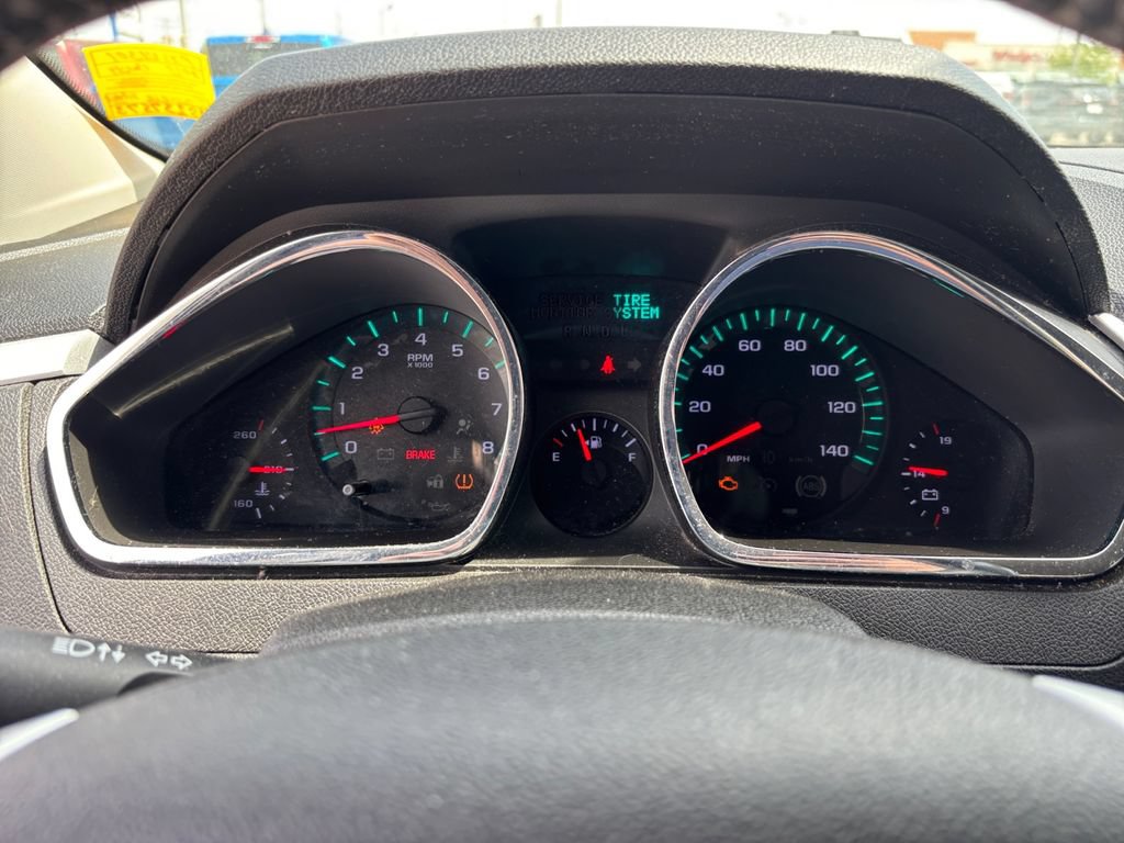 Used 2010 Chevrolet Traverse LT FWD image 17