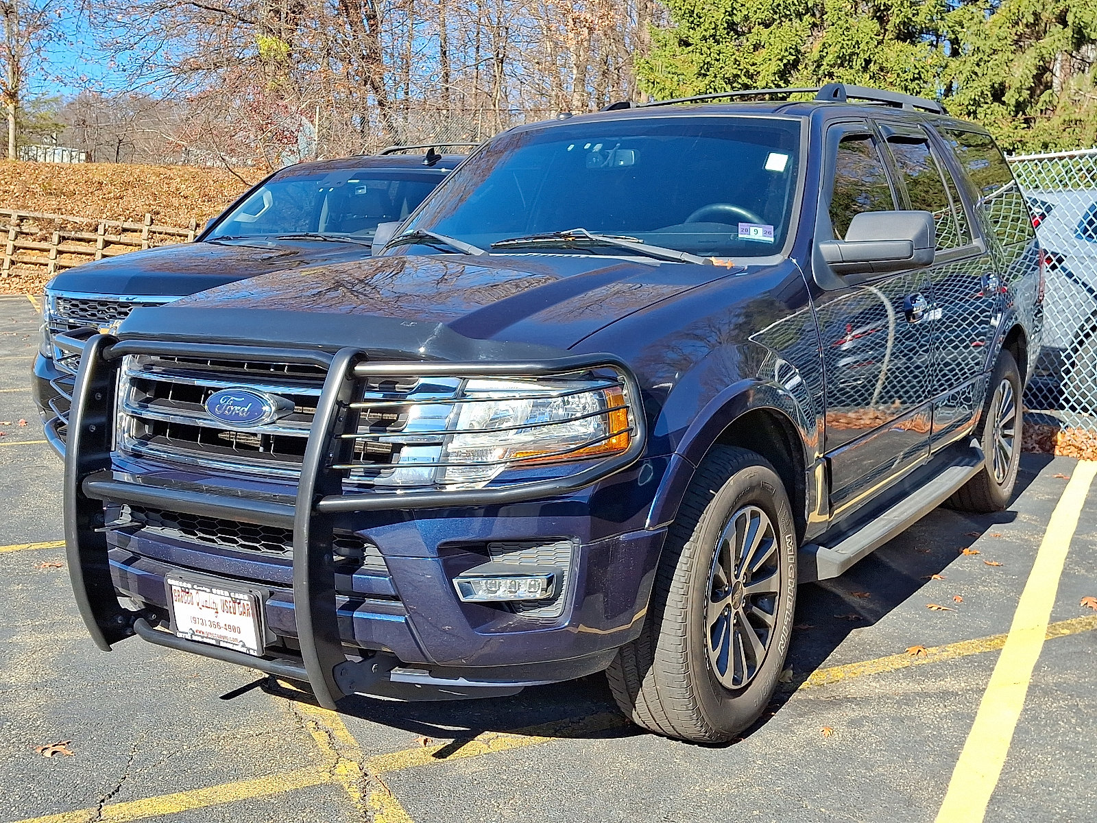 Used 2015 Ford Expedition XLT w/ Equipment Group 202A image 3