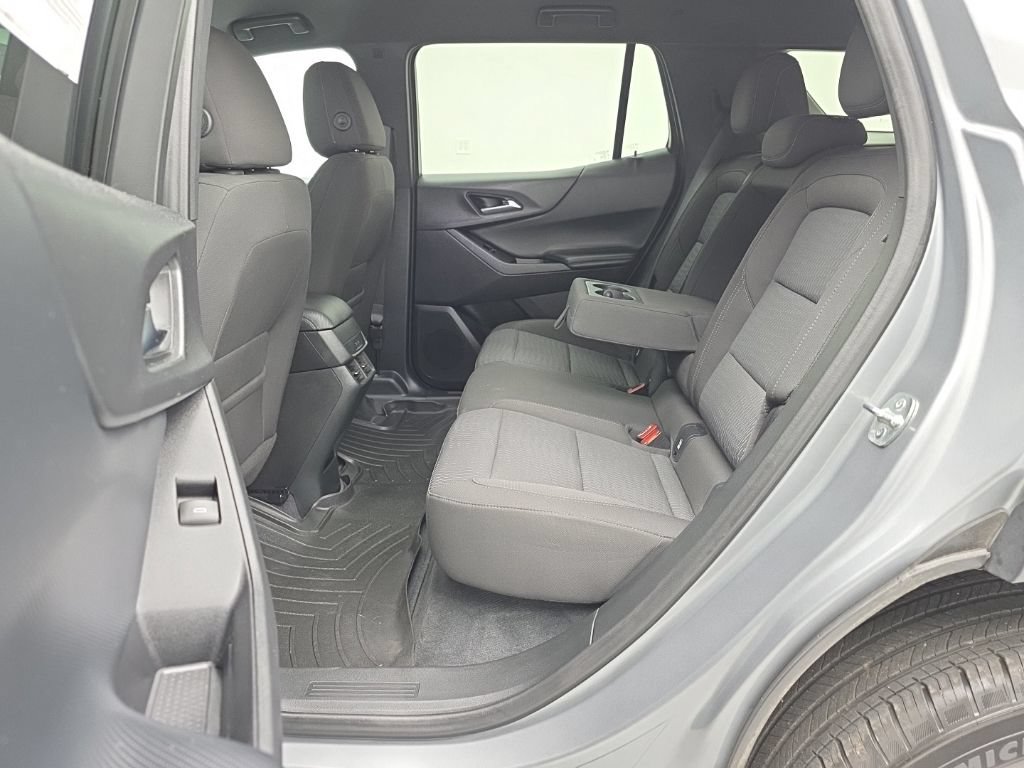 Used 2026 Chevrolet Equinox LT AWD/4WD image 42