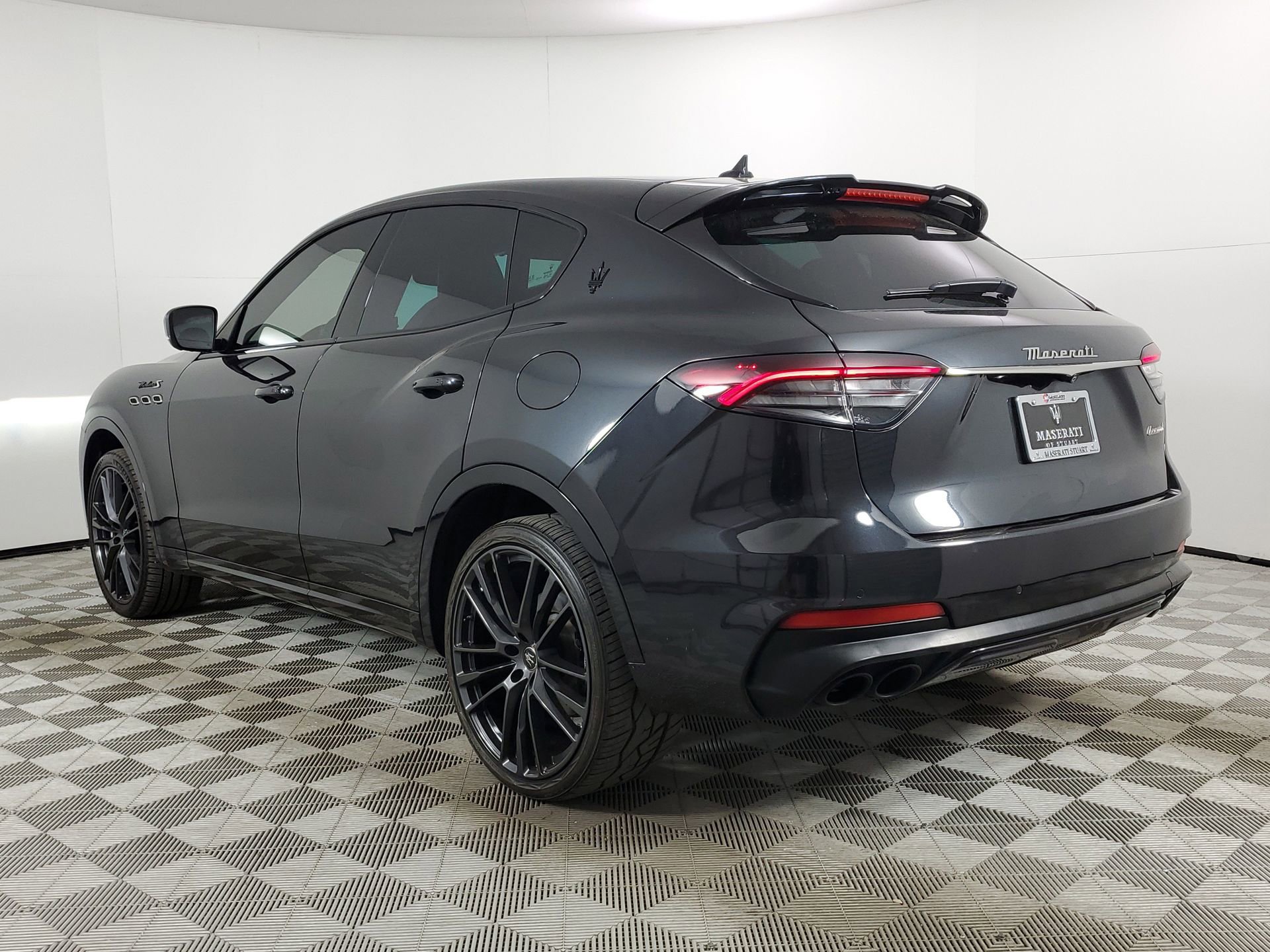 Used 2022 Maserati Levante Modena S image 7