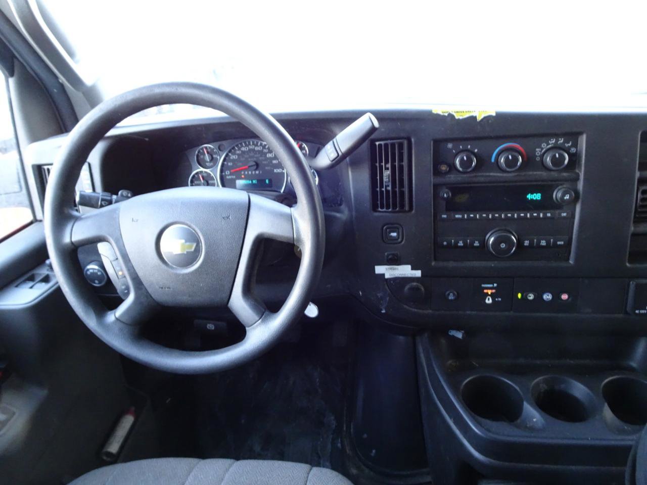 Used 2018 Chevrolet Express 2500 w/ Driver Convenience Package image 15