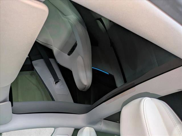 Used 2024 Tesla Model 3 Performance image 17