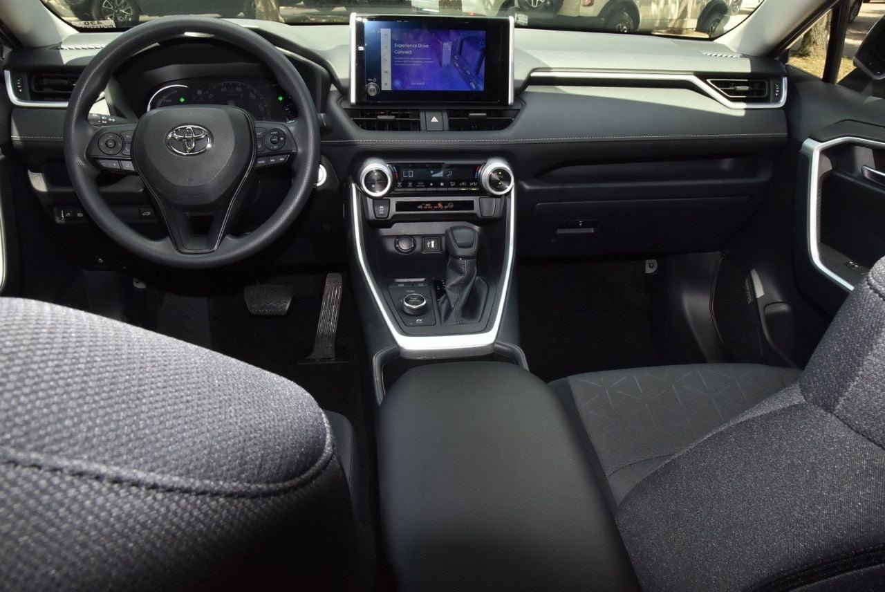 Used 2023 Toyota RAV4 XLE w/ Convenience Package AWD/4WD image 16