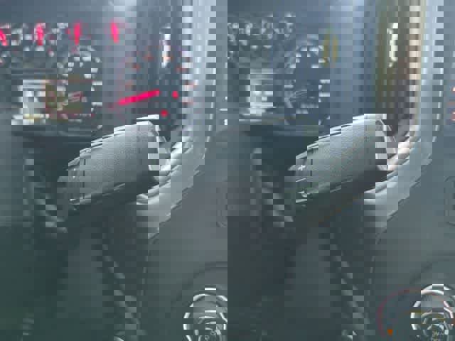 Used 2023 Chevrolet Silverado 1500 Custom image 31