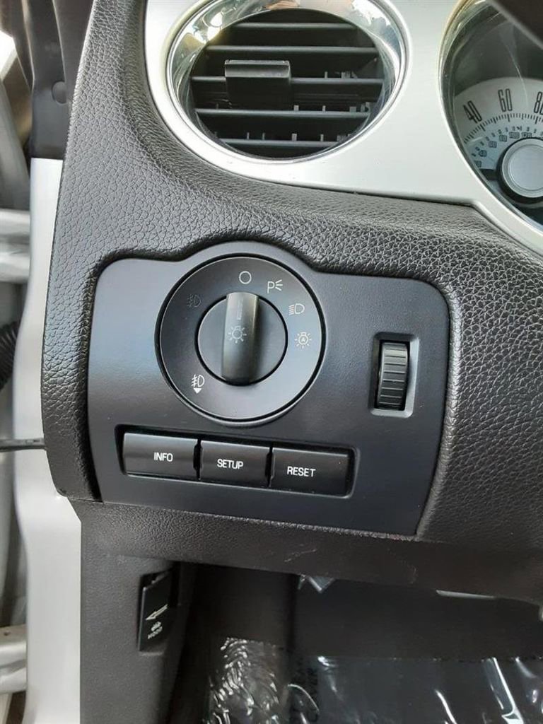 Used 2010 Ford Mustang GT image 19