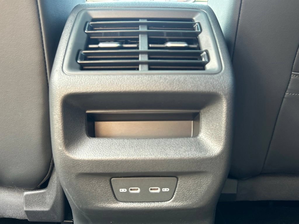 Certified 2025 Volkswagen Tiguan SE R-Line FWD image 57