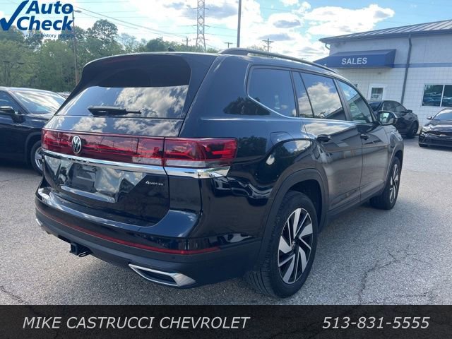 Used 2025 Volkswagen Atlas SE AWD/4WD image 3