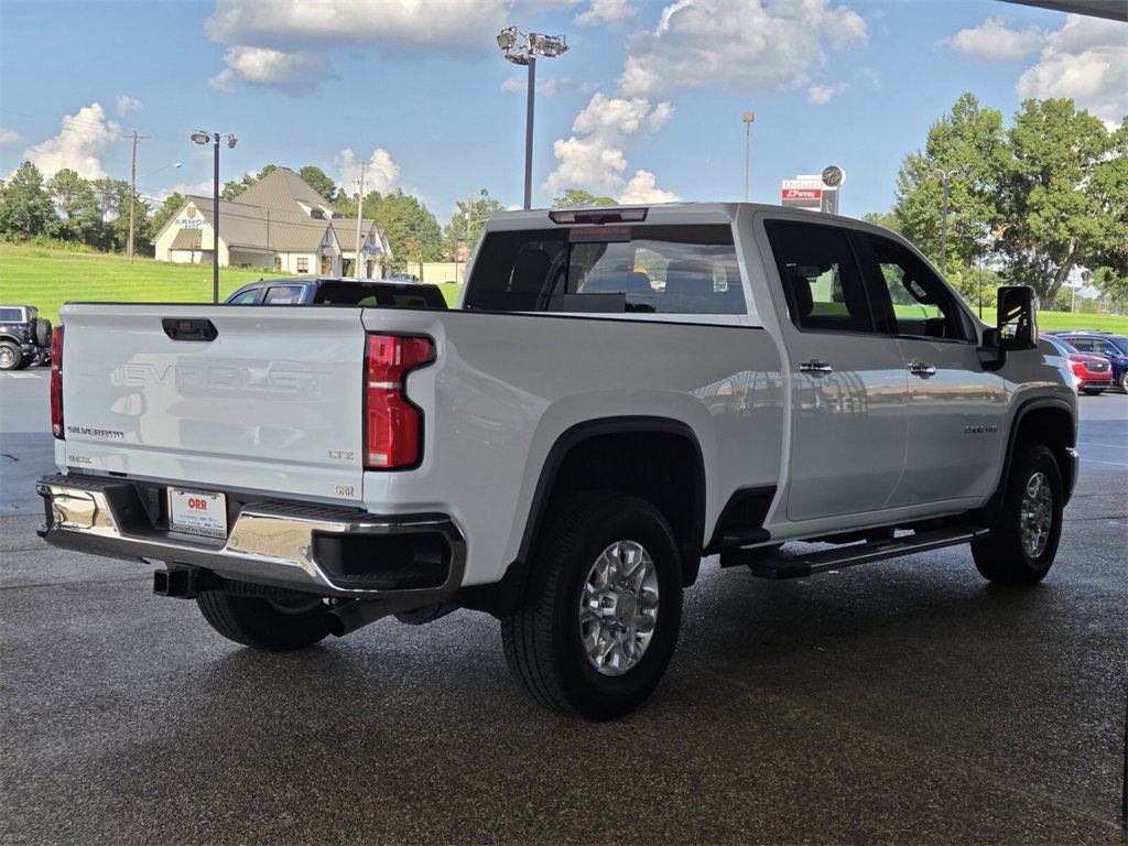 Used 2024 Chevrolet Silverado 2500 LTZ w/ LTZ Convenience Package image 5